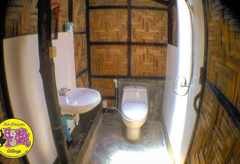 غرفة قياسية سرير كينج, Flower Power Farm Village