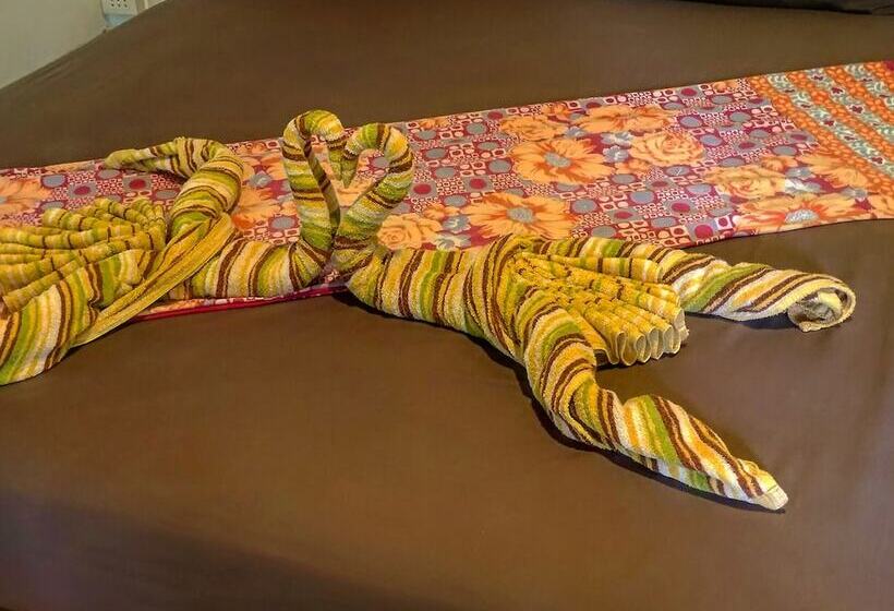 غرفة قياسية سرير مزدوج, Flower Power Farm Village