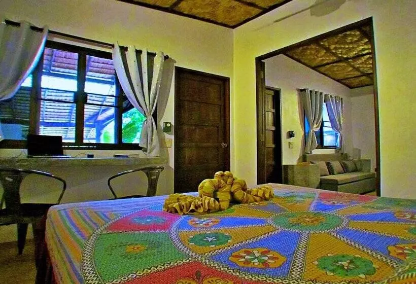 Villa 1 Makuuhuone, Flower Power Farm Village