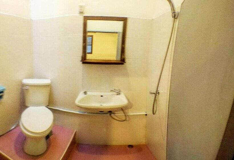 غرفة بريميوم, Flower Power Farm Village