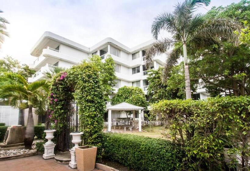 Семейные Апартаменты 3 Спальни, Villa Navin