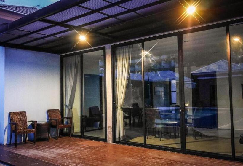 Вилла Deluxe 3 Спальни, Villa Navin