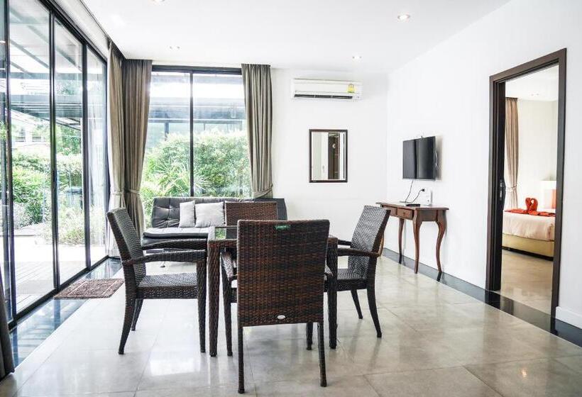 Вилла Deluxe 3 Спальни, Villa Navin