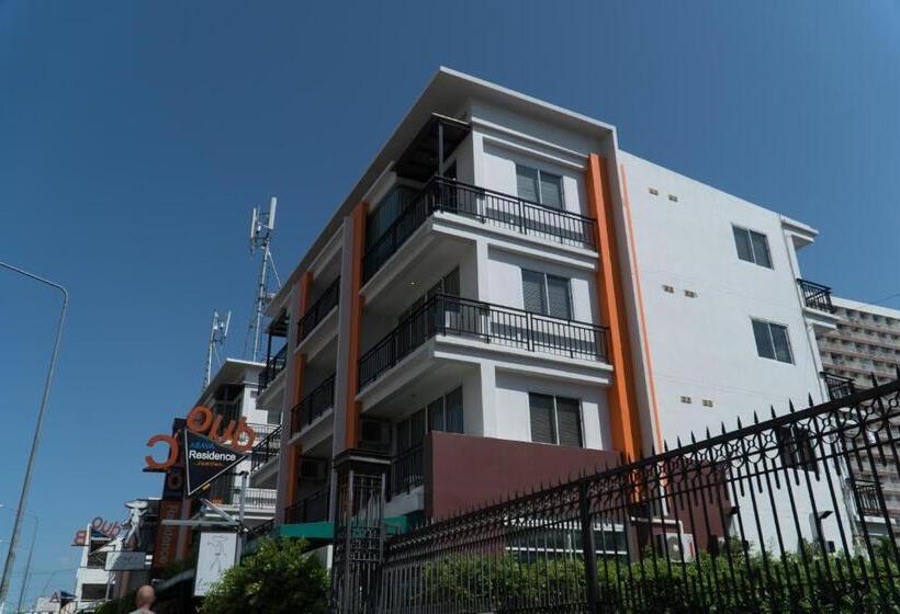 디럭스 스튜디오, Villa Navin