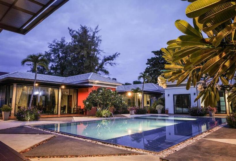 Вилла Deluxe 3 Спальни, Villa Navin