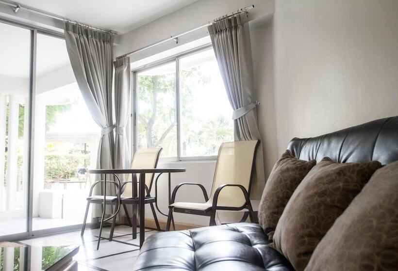 Люкс Семейный 2 Спальни, Villa Navin