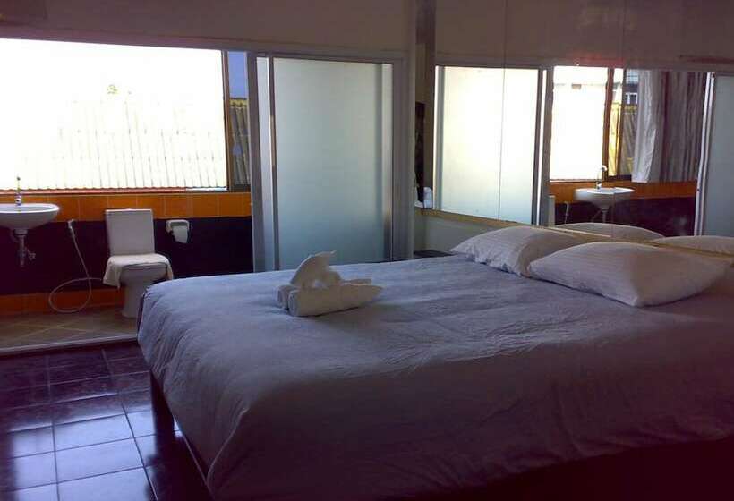 豪华房间, Moon House At Clock Tower