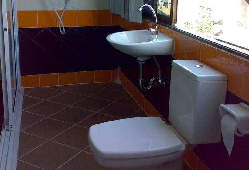 豪华房间, Moon House At Clock Tower