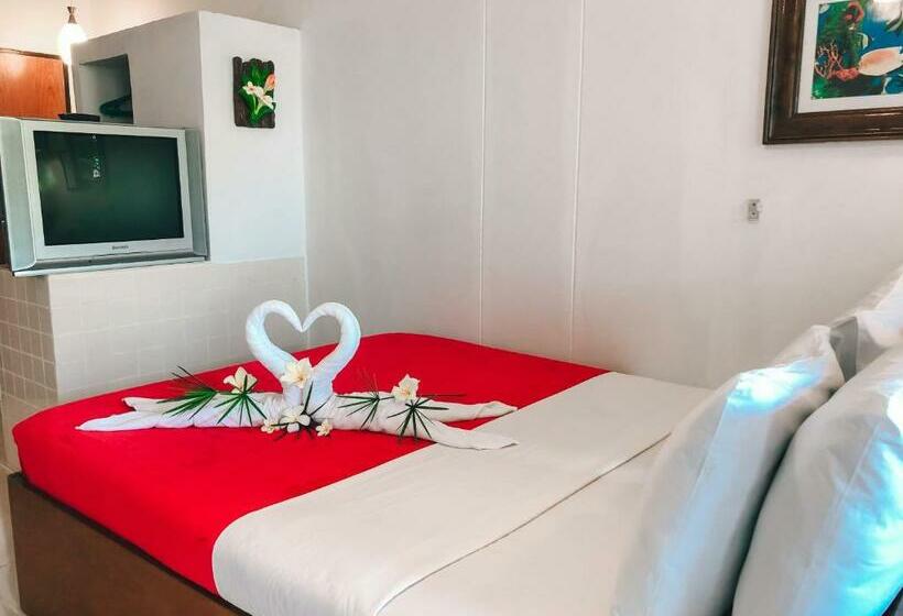 غرفة إقتصادية, Aumpai Luxury