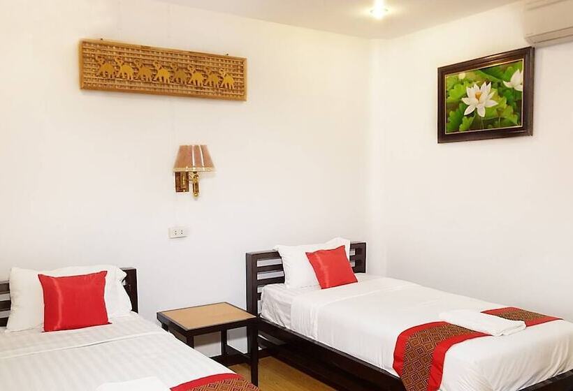 غرفة قياسية, Banphumontalang Resort