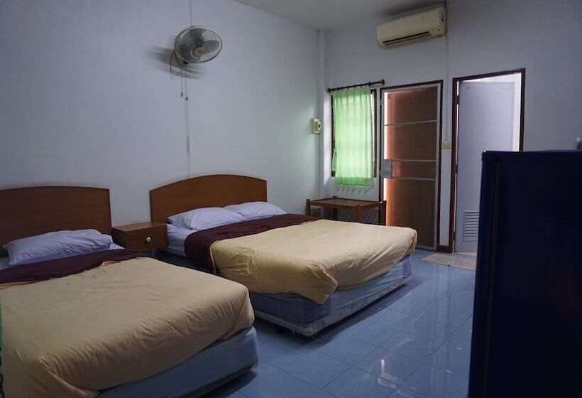 스탠다드 트리플 룸, Jitrawadee