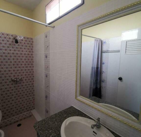 اتاق لوکس, Metro Residence