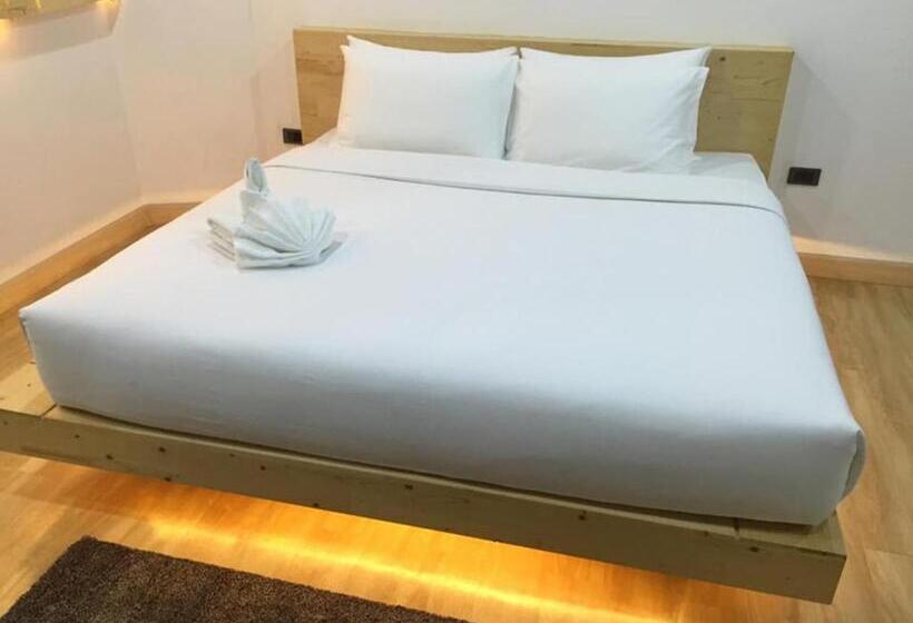 Superior Szoba King Size Bed, My Room By Sermsub