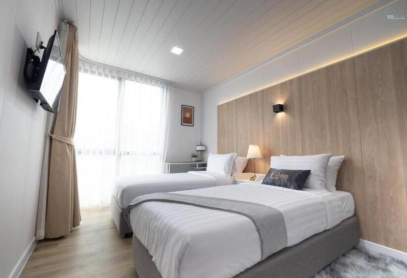Номер Superior, My Room By Sermsub