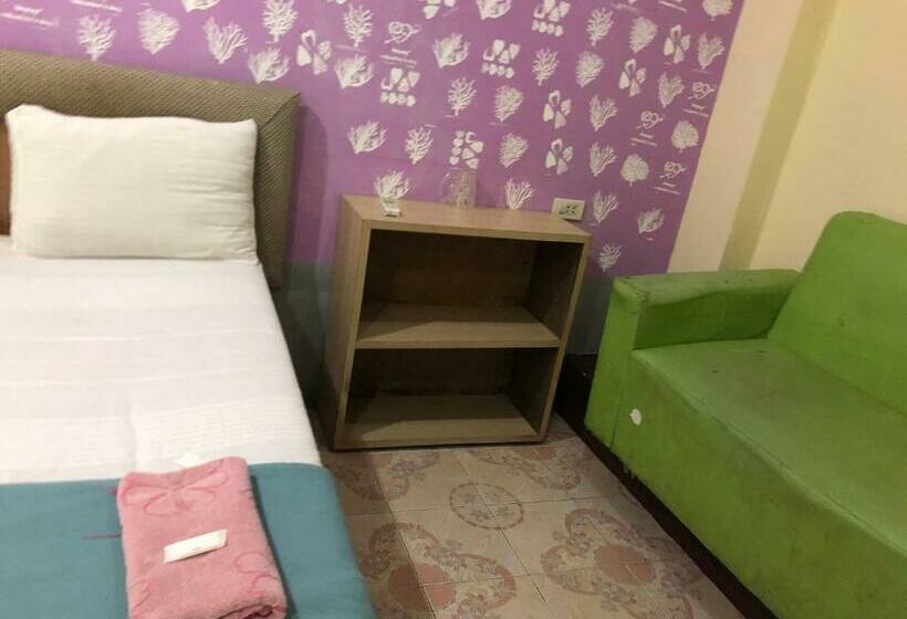 Quarto Economy, Paris In Bangkok