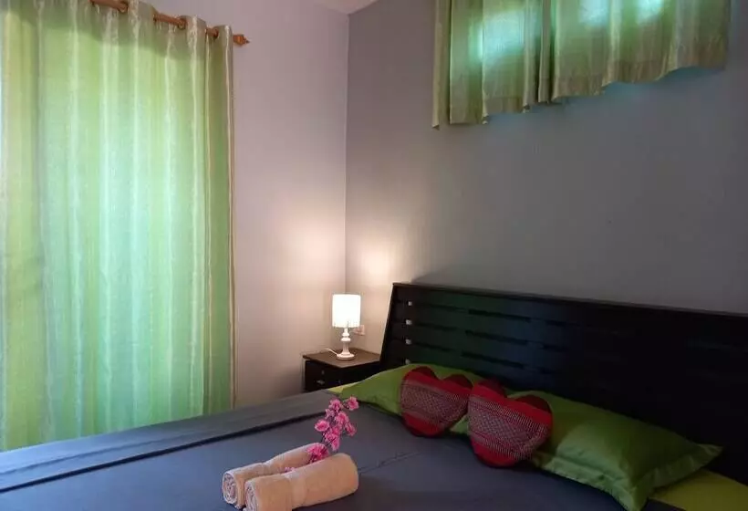 اتاق استاندارد با بالکن, Santipran Place
