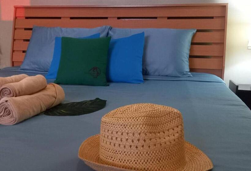 标准间带阳台, Santipran Place