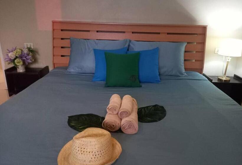 套房带园景, Santipran Place