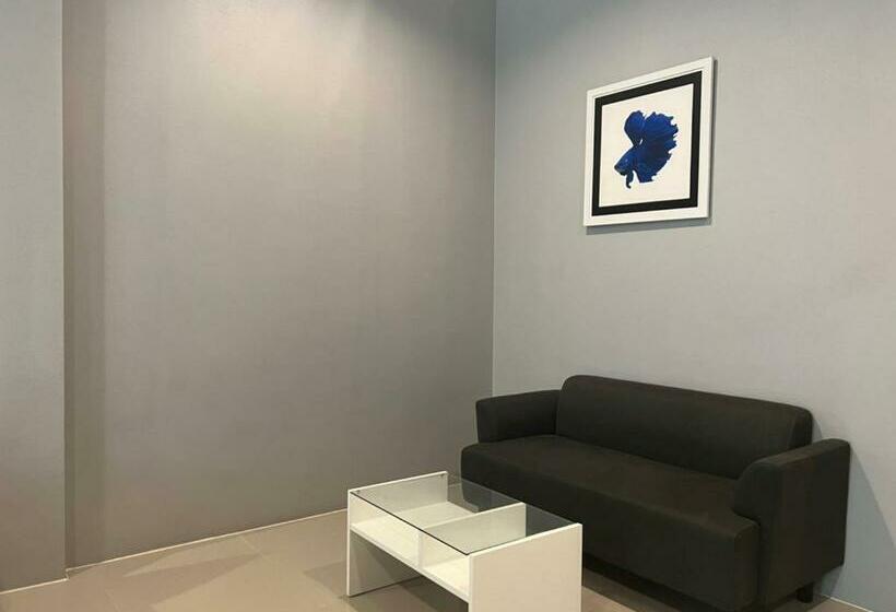 Standart Oda, The Room At Maesai