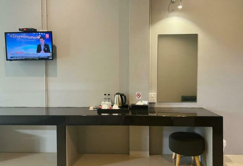 Standart Oda, The Room At Maesai