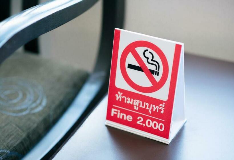 חדר סופריור, The Singora