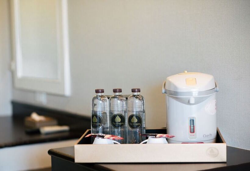 חדר סטנדרט, The Singora