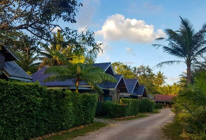 سوئیت با تخت بزرگ, Villa Varich