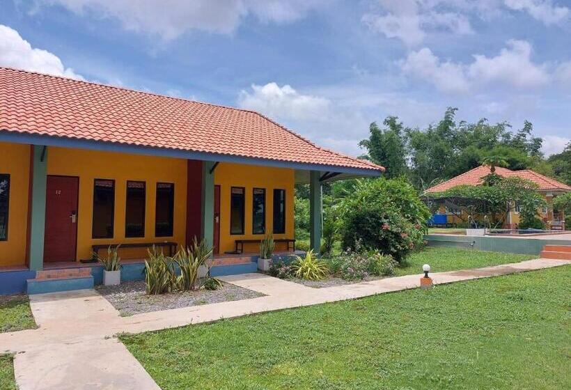 Habitació Quàdruple Estàndard Vista Jardí, Khong Chiam Orchid Riverside Resort