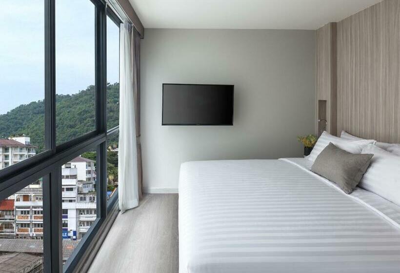 带阳台套房, Madera Residence Sriracha