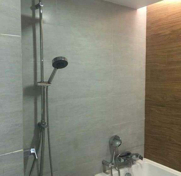 标准工作室, Madera Residence Sriracha