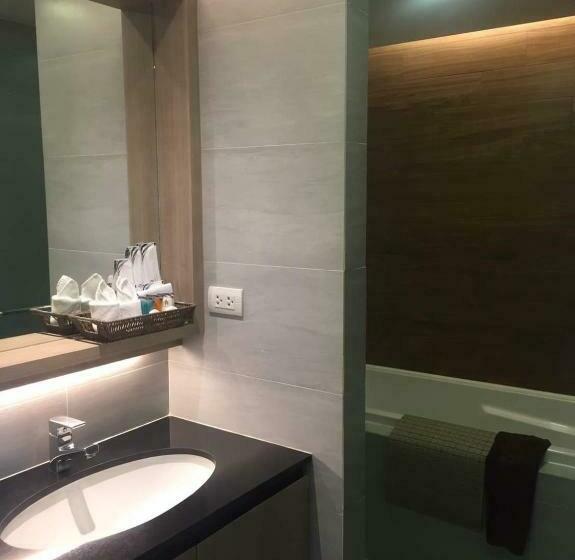 标准工作室, Madera Residence Sriracha