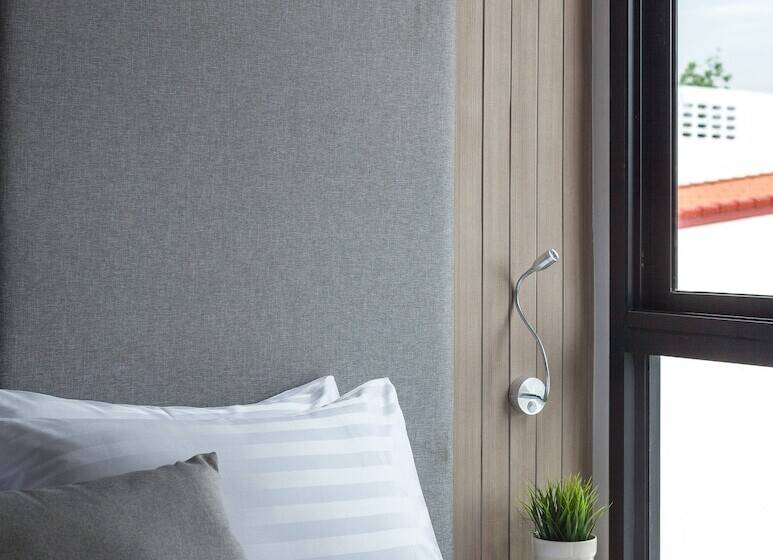 标准工作室, Madera Residence Sriracha