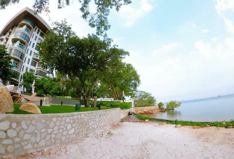 Suite Lit King, Sonrisa Srirachaที่พักติดทะเล