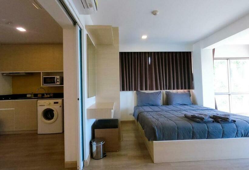 Suite Lit King, Sonrisa Srirachaที่พักติดทะเล