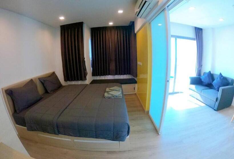Quarto Estandar Cama King, Sonrisa Srirachaที่พักติดทะเล