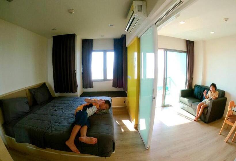 Chambre Standard Lit King Size, Sonrisa Srirachaที่พักติดทะเล