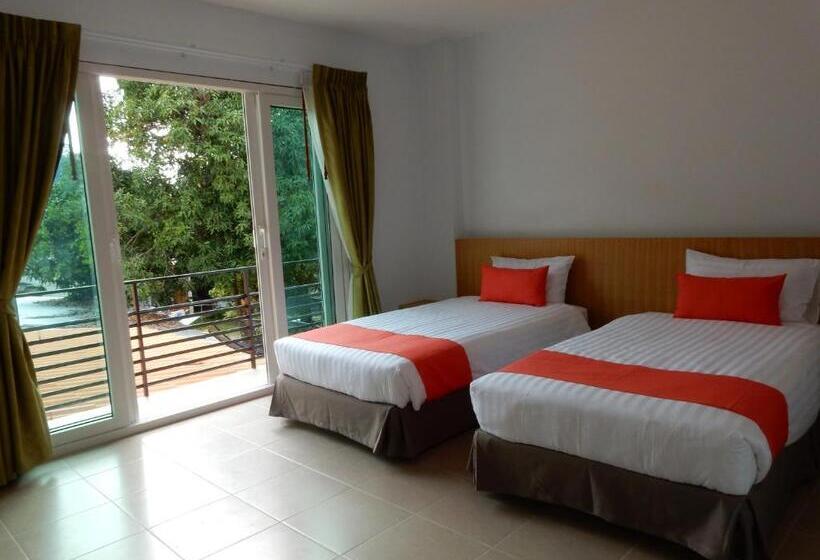 Номер Deluxe с Балконом, Wandee Bed & Breakfast