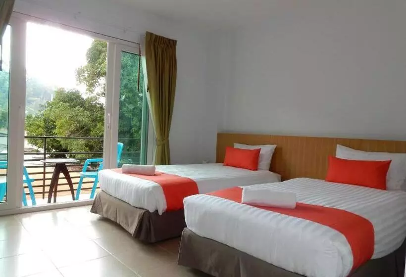 バルコニー付きデラックスルーム, Wandee Bed & Breakfast