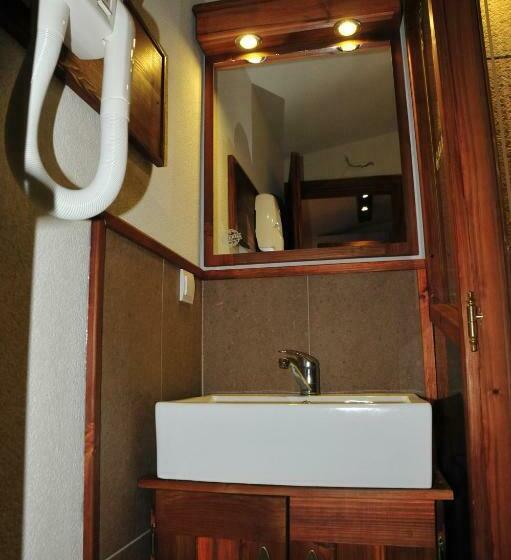 اتاق استاندارد, B&b Galerija Two Rooms