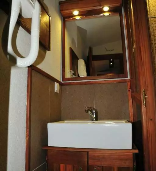 اتاق استاندارد, B&b Galerija Two Rooms
