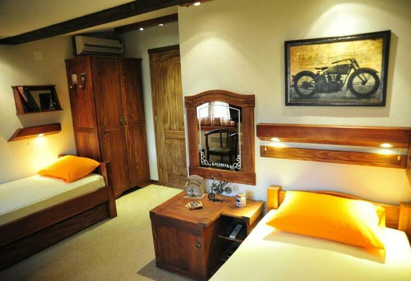 اتاق استاندارد, B&b Galerija Two Rooms