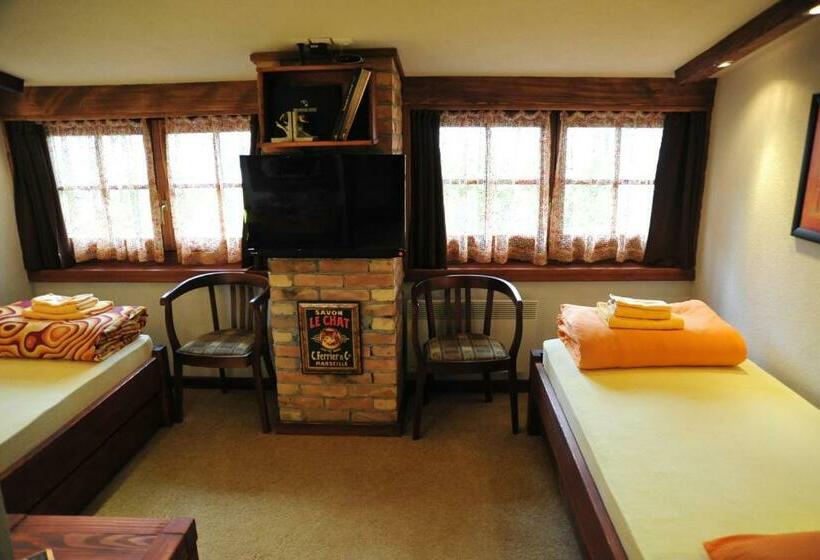 اتاق استاندارد, B&b Galerija Two Rooms