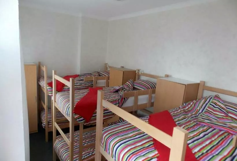 اتاق استاندارد چهارنفره با سرویس بهداشتی مشترک, Guest House Miss Depolo