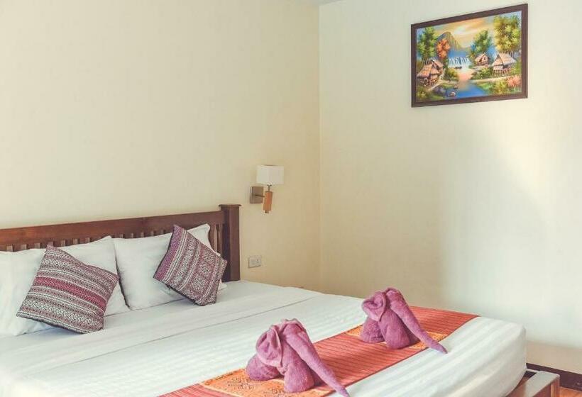 اتاق لوکس, Riverside House