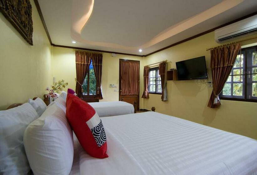 キングサイズベッドのスーペリアルーム, Bueng Bua Thong Resort