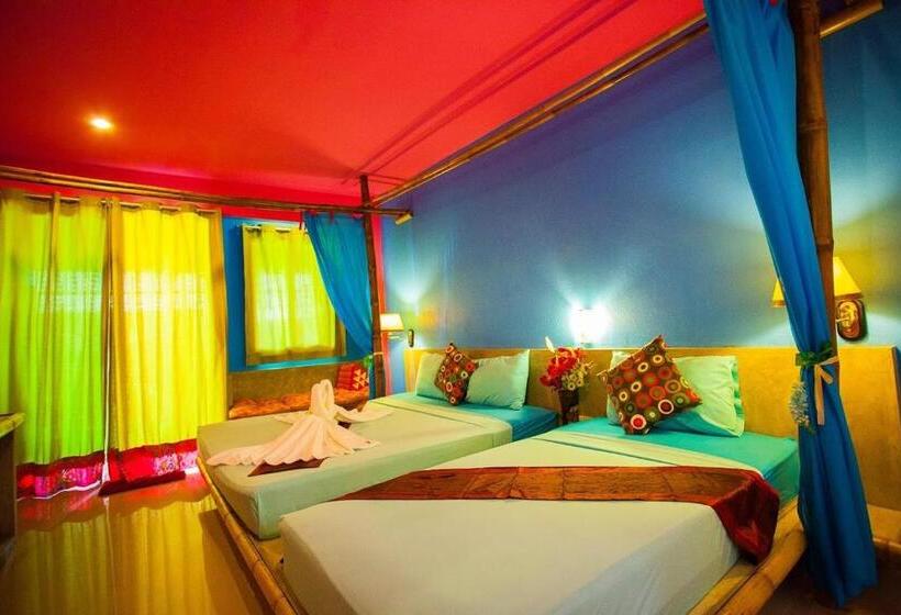 디럭스 트리플 룸, Chaba Bungalows