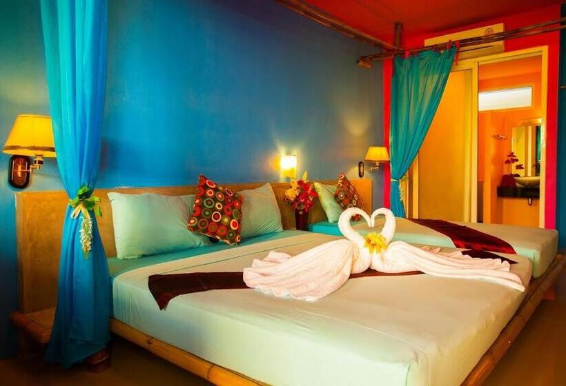 디럭스 트리플 룸, Chaba Bungalows