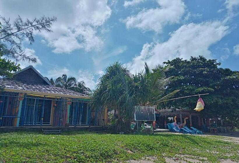 스탠다드 방갈로, Chaba Bungalows