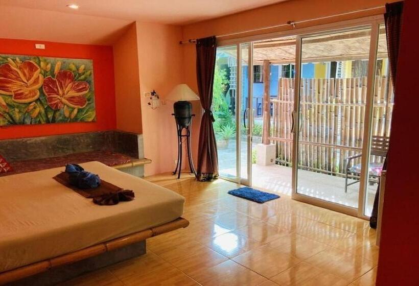 디럭스 룸, Chaba Bungalows