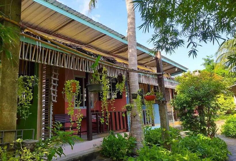 패밀리 룸 가든 전망, Chaba Bungalows